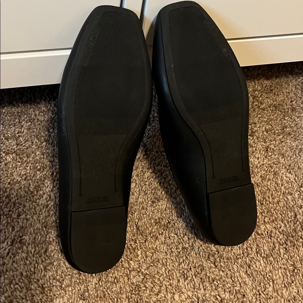 Old Navy Mary Janes - Picture 2 of 4